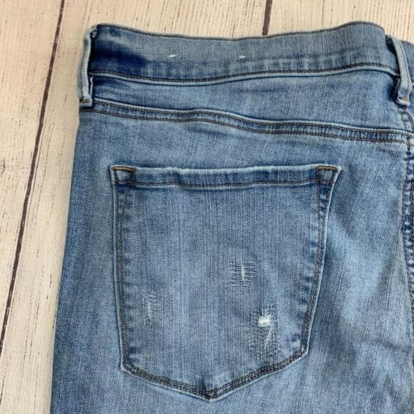 LOFT Outlet Jeans sz 16 Modern Cuffed Crop Light Wash Inseam 27" - Picture 10 of 13